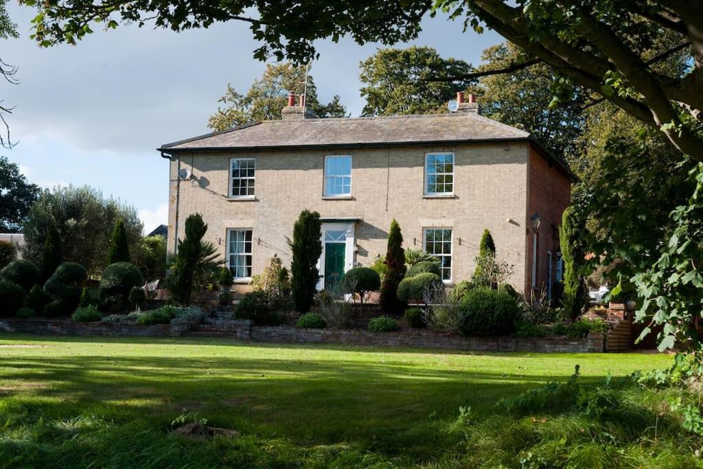 Firs Sleeps 15 Stunning Country House With Hot Tub Sudbourne المظهر الخارجي الصورة